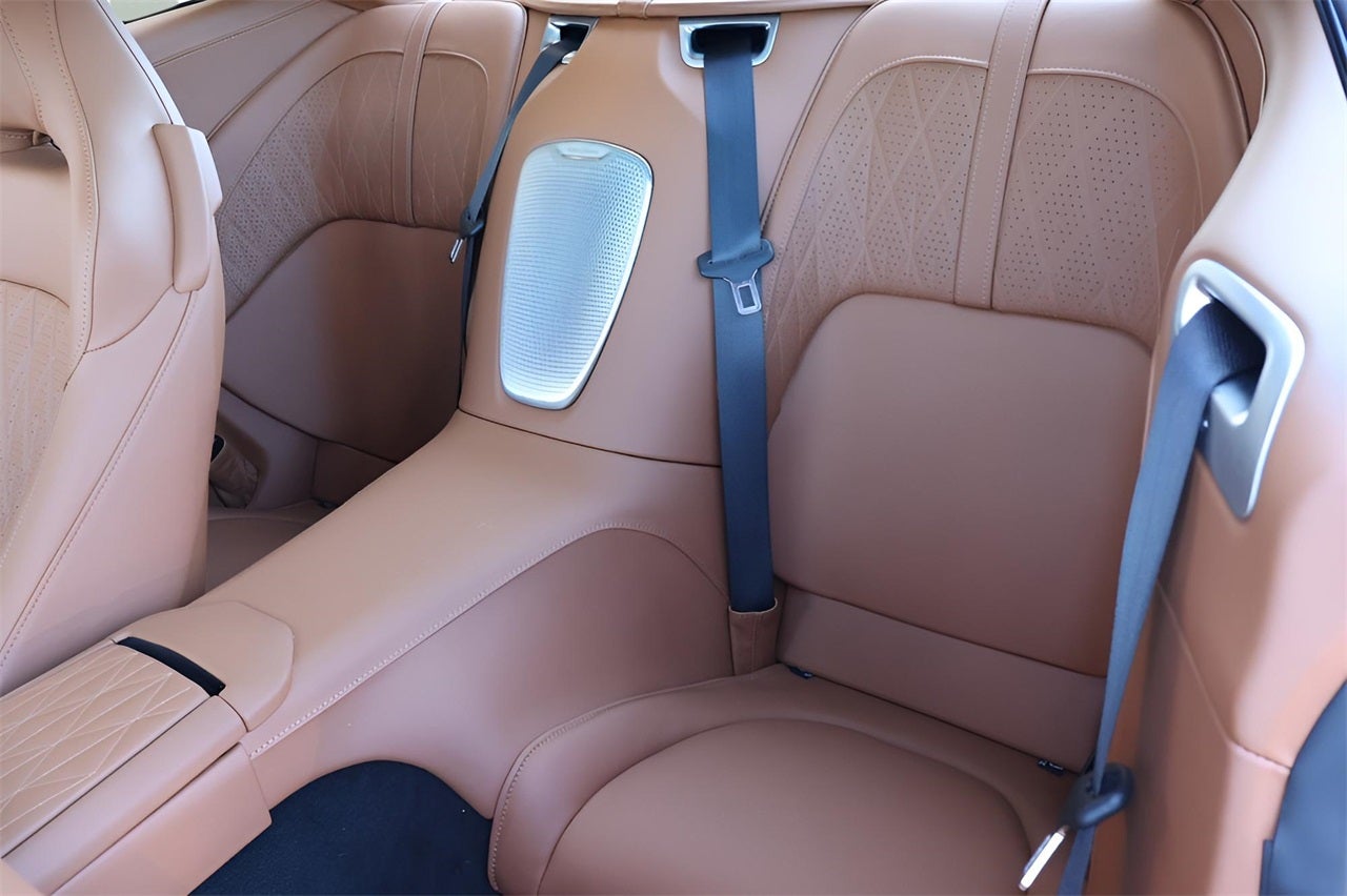 2025 Aston Martin DB12 Base