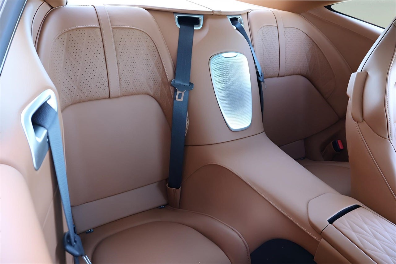 2025 Aston Martin DB12 Base