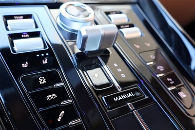 2025 Aston Martin DB12 Base