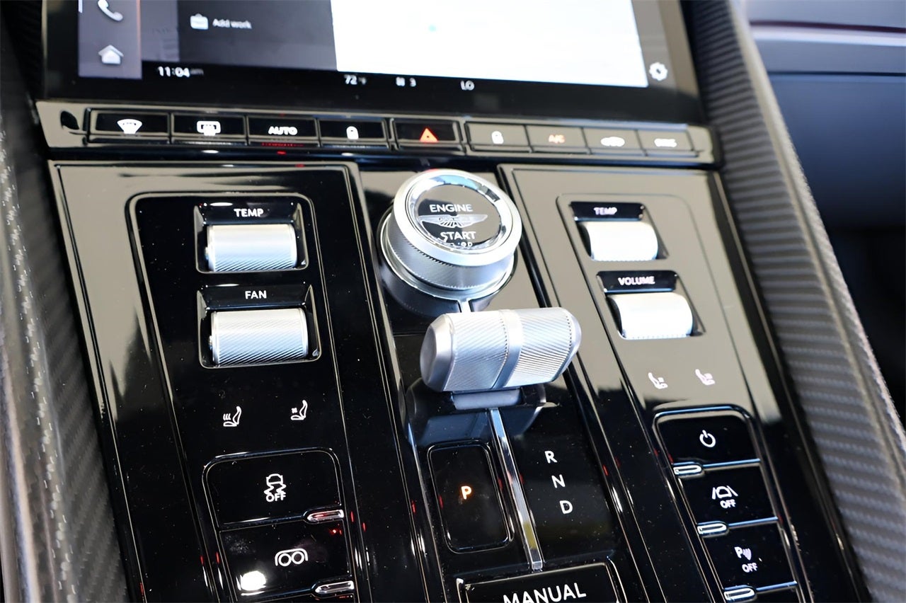 2025 Aston Martin DB12 Base