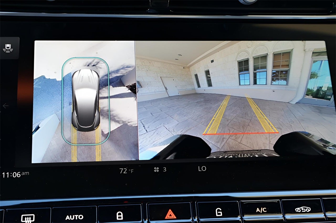 2025 Aston Martin DB12 Base