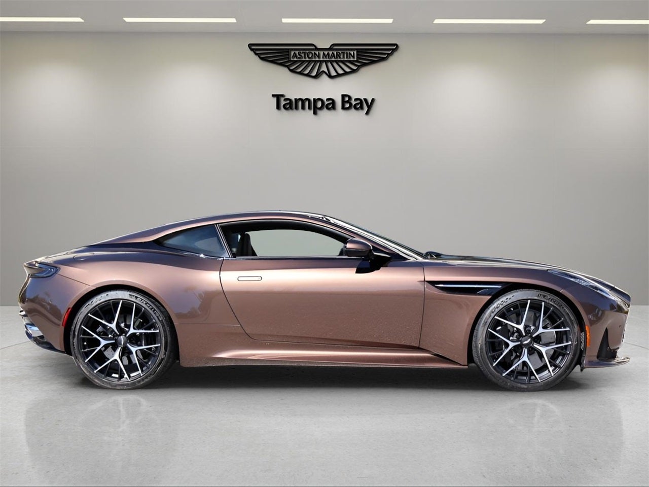 2025 Aston Martin DB12 Base