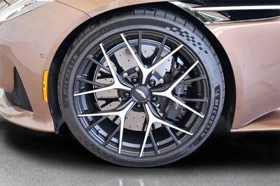 2025 Aston Martin DB12 Base