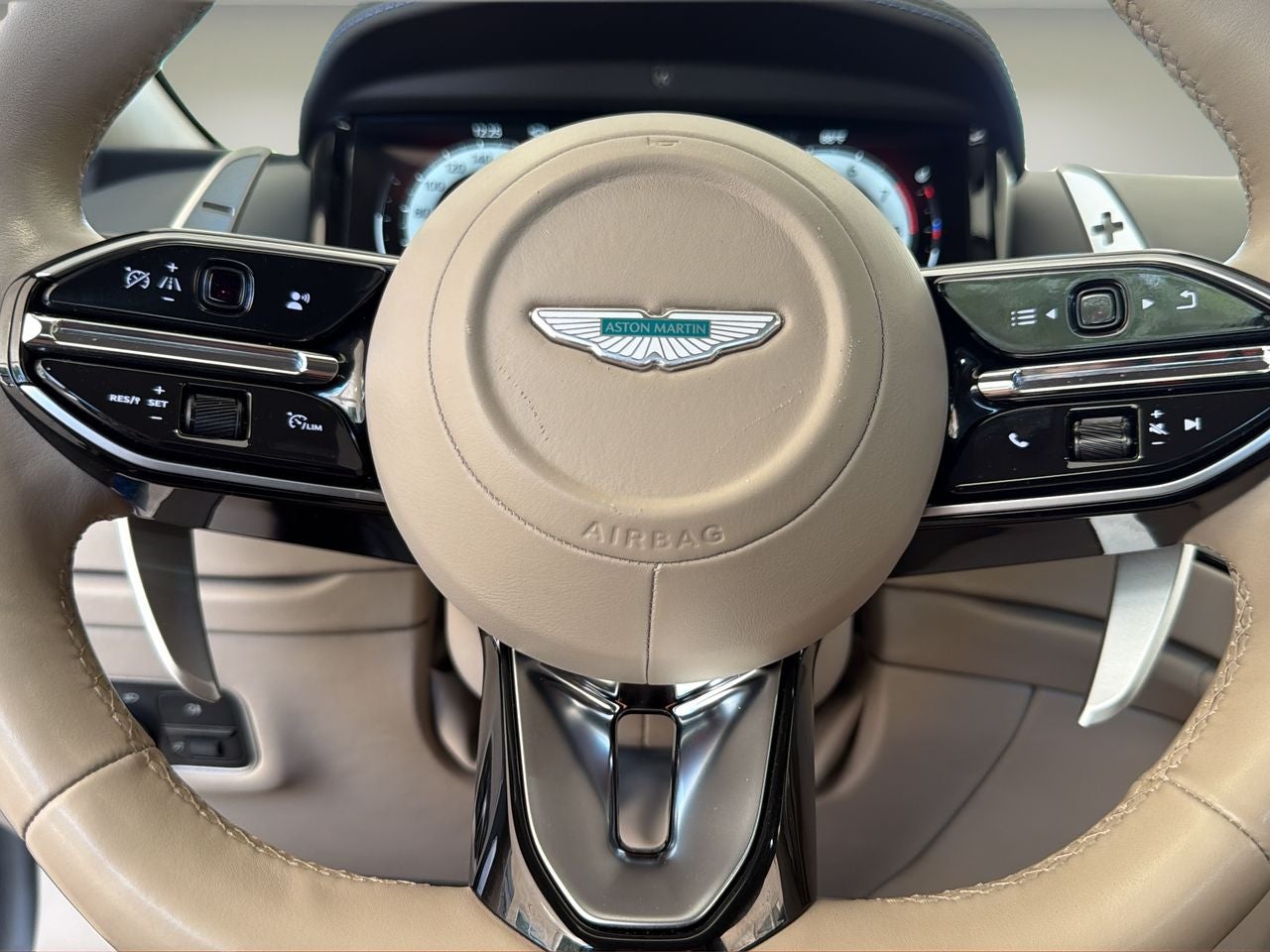 2024 Aston Martin DB12 Base