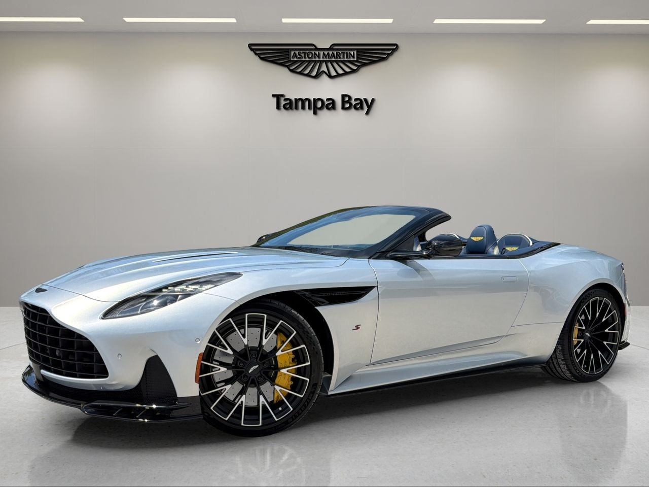 2026 Aston Martin DB12 Volante
