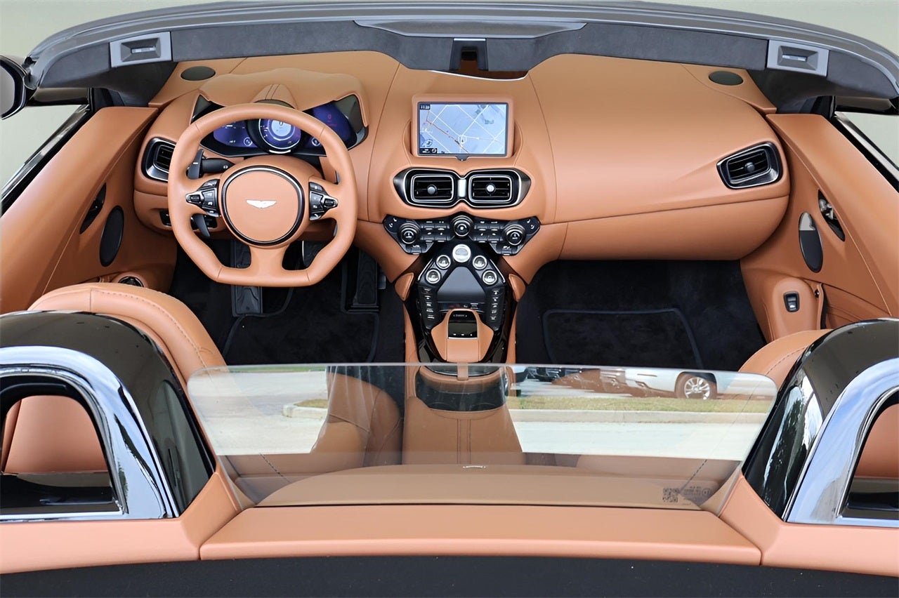 2023 Aston Martin Vantage Base