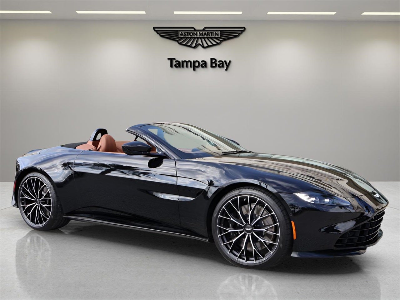 2023 Aston Martin Vantage Base