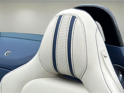 2023 Aston Martin Vantage Base