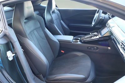 2025 Aston Martin Vantage Base