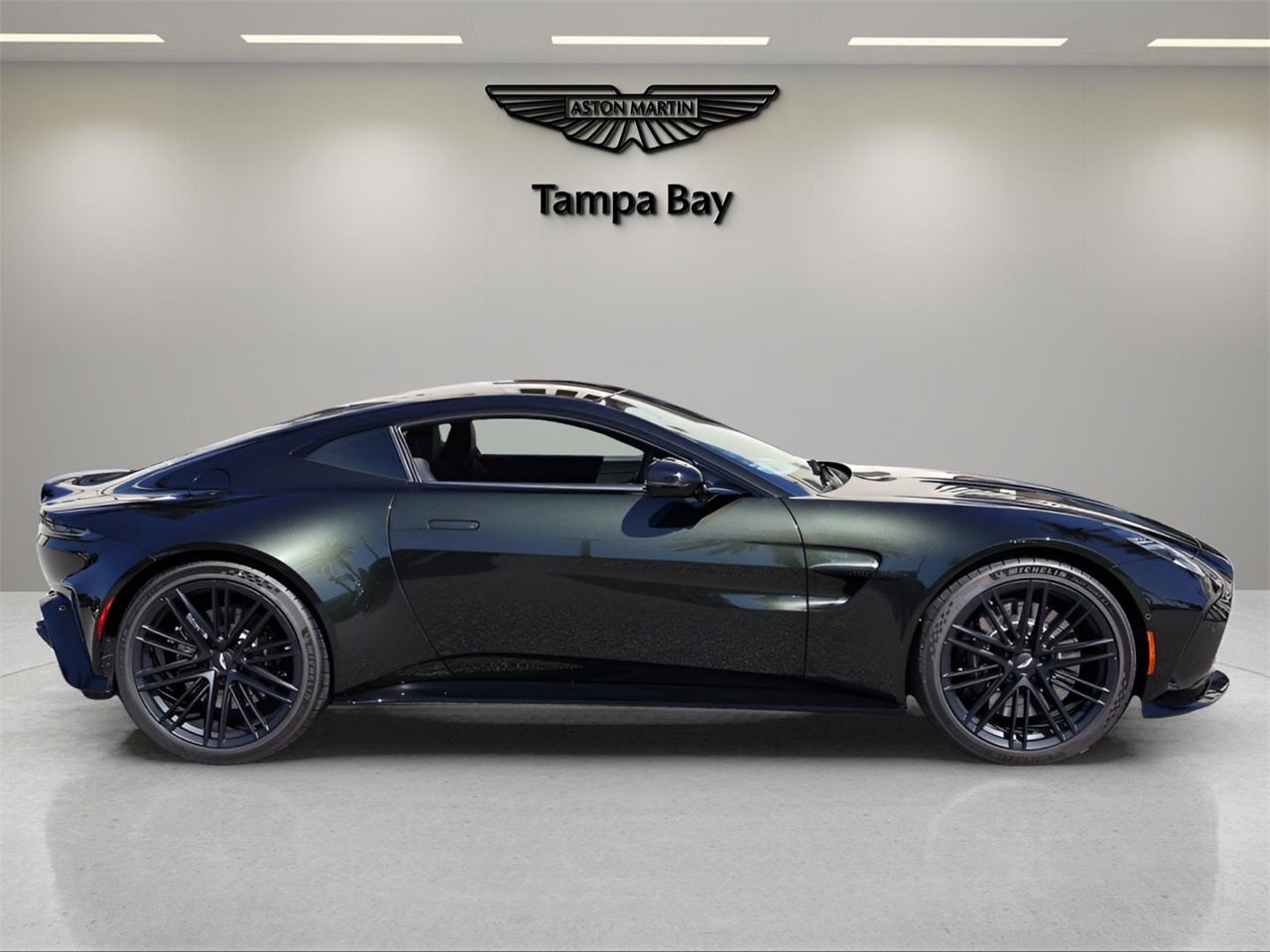2025 Aston Martin Vantage Base