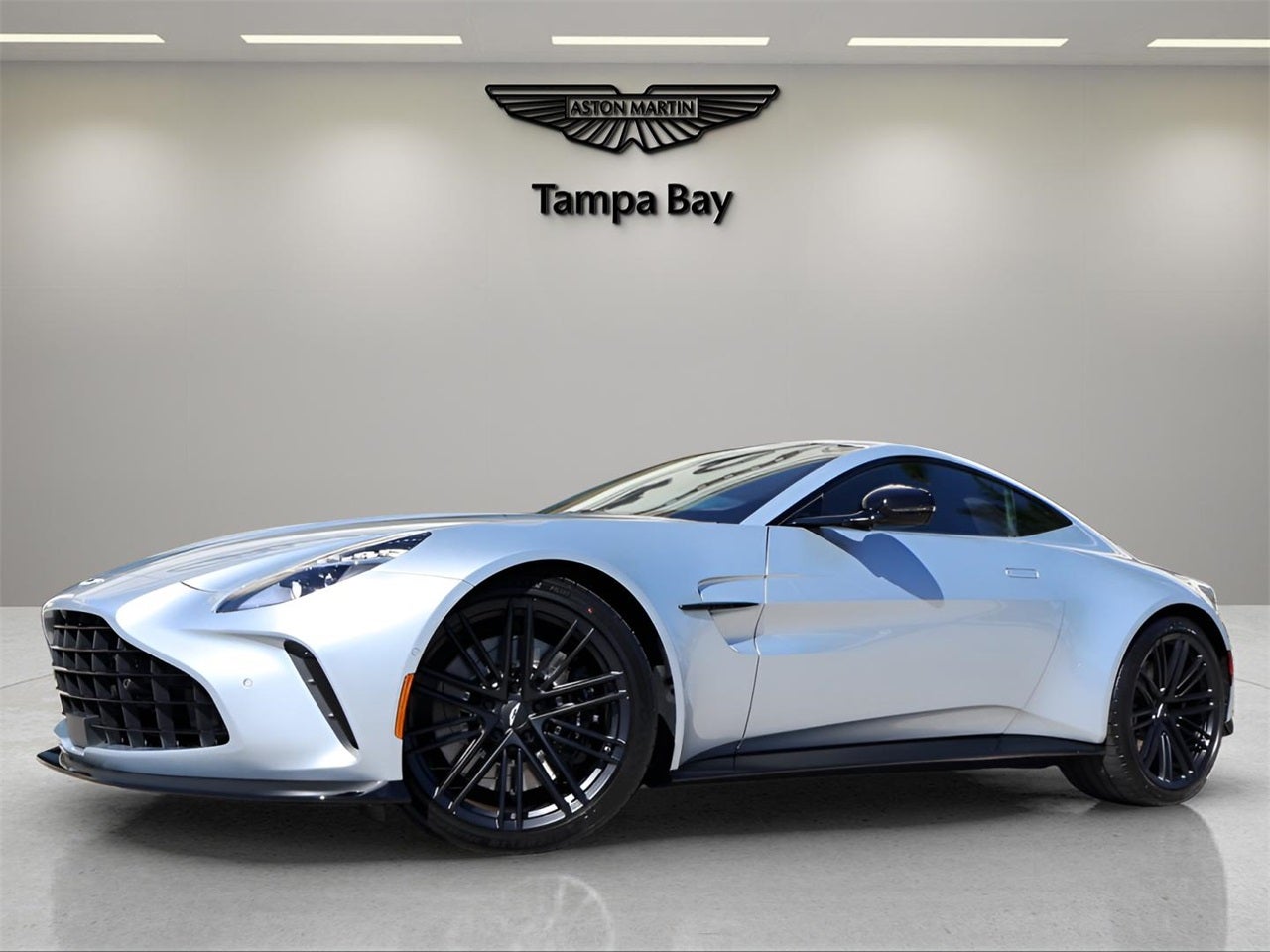 2026 Aston Martin Vantage Base