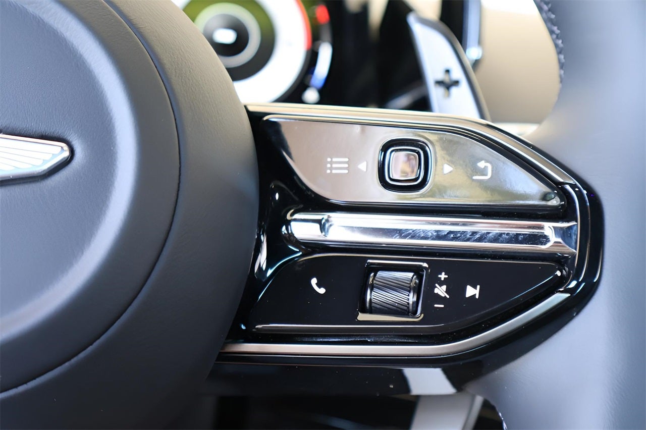 2026 Aston Martin Vantage Base