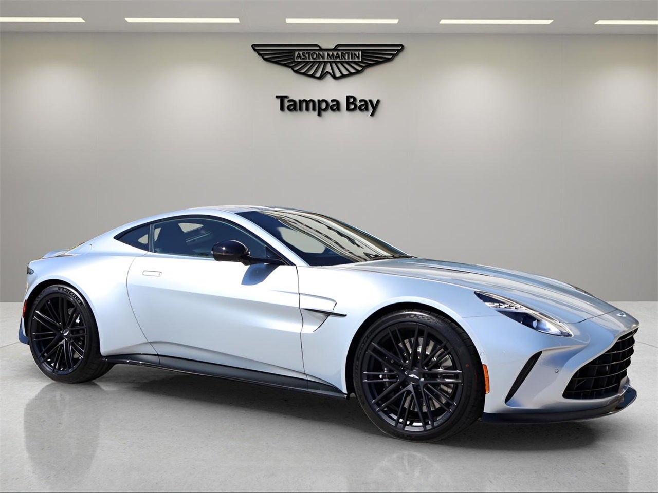 2026 Aston Martin Vantage Base