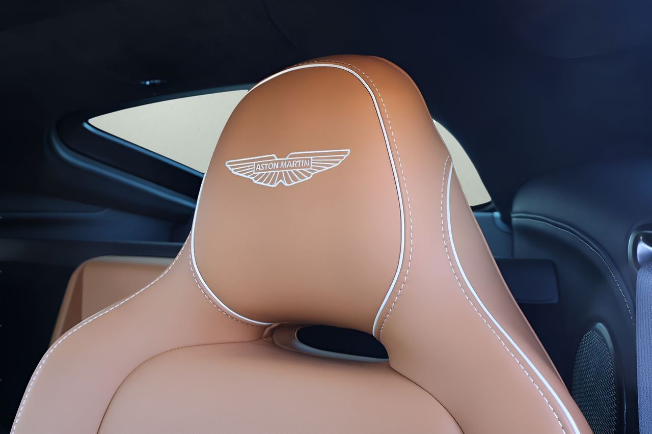 2025 Aston Martin Vantage Base