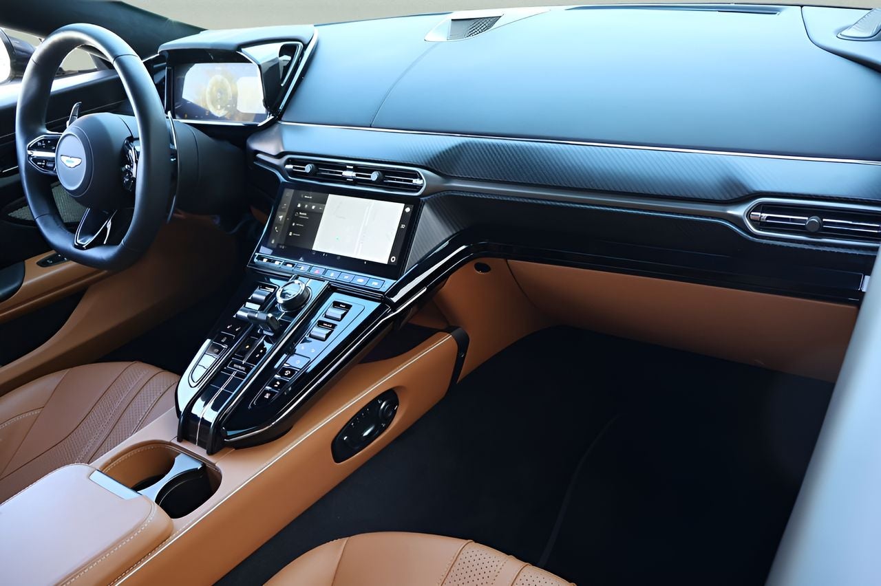 2025 Aston Martin Vantage Base