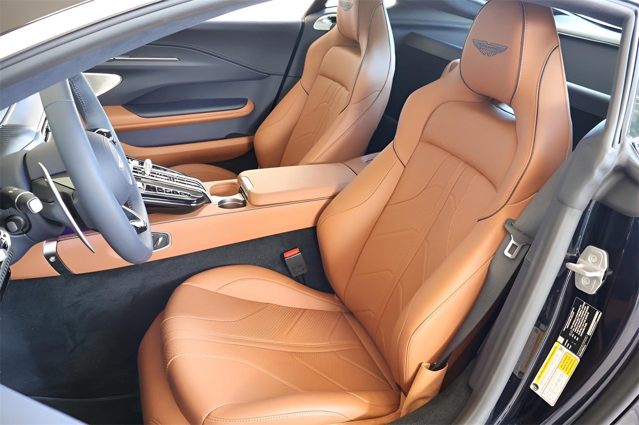 2026 Aston Martin Vantage Base