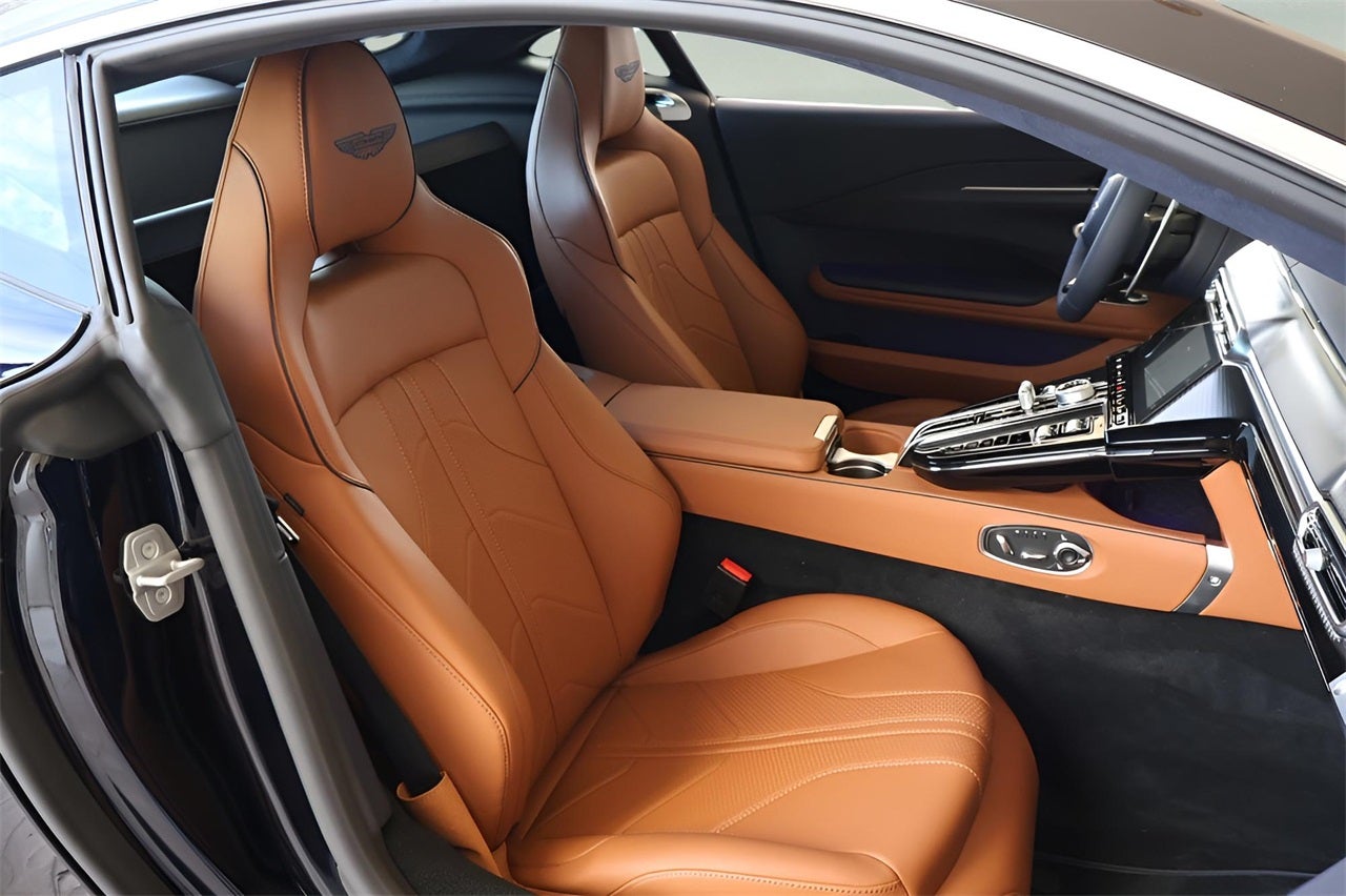 2026 Aston Martin Vantage Base