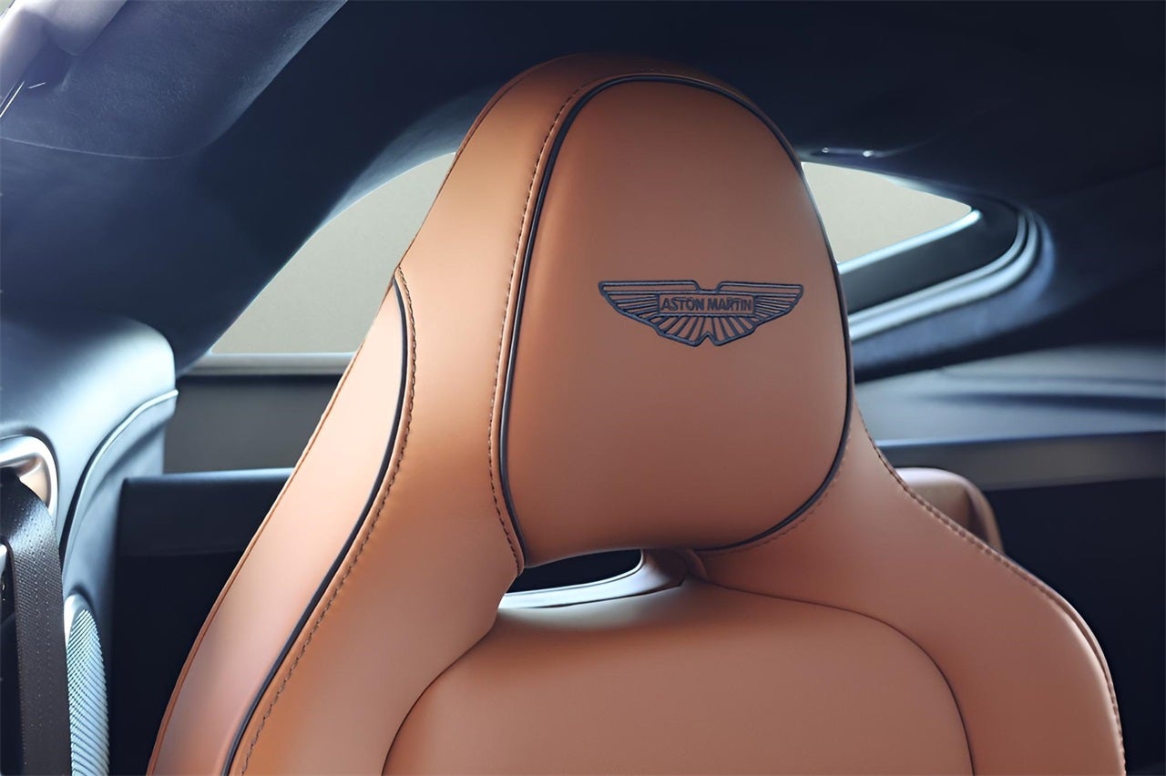 2026 Aston Martin Vantage Base