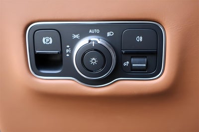 2026 Aston Martin Vantage Base