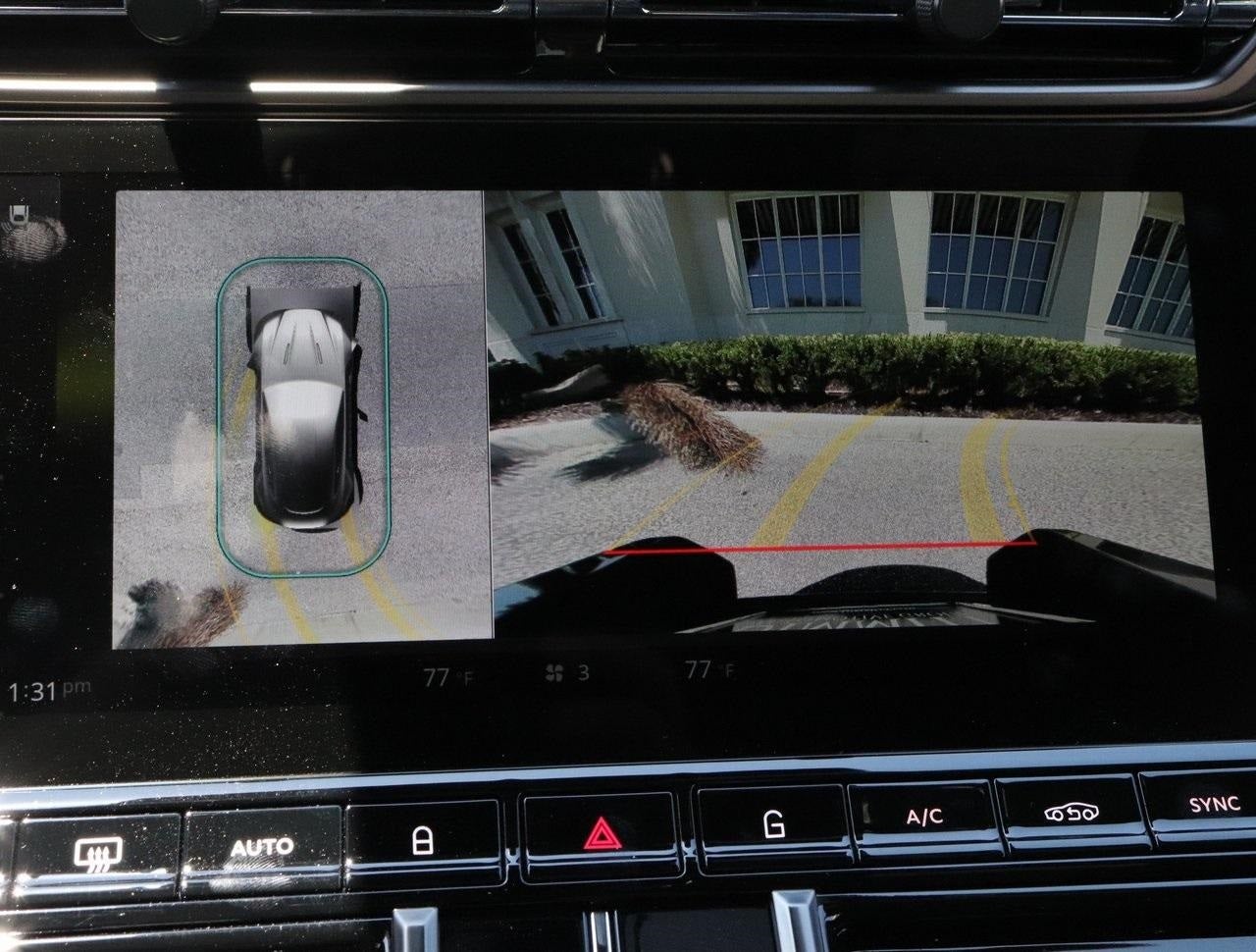 2025 Aston Martin Vantage Base