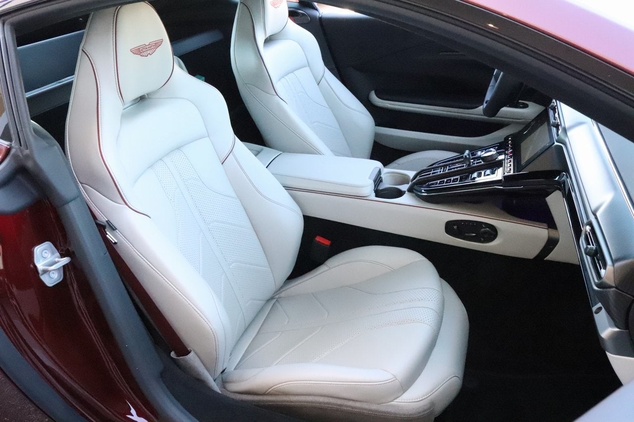 2026 Aston Martin Vantage Base