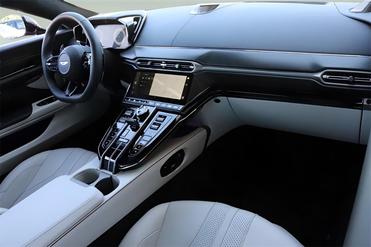 2026 Aston Martin Vantage Base