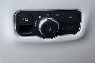 2026 Aston Martin Vantage Base