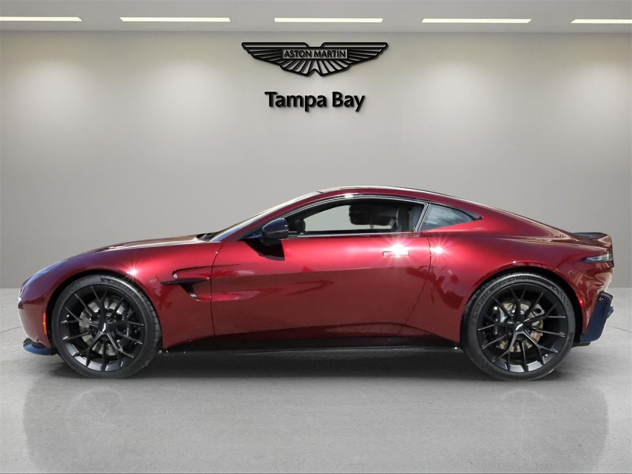 2026 Aston Martin Vantage Base