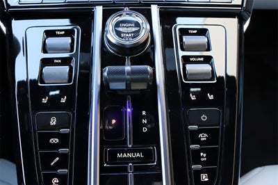 2026 Aston Martin Vantage Base