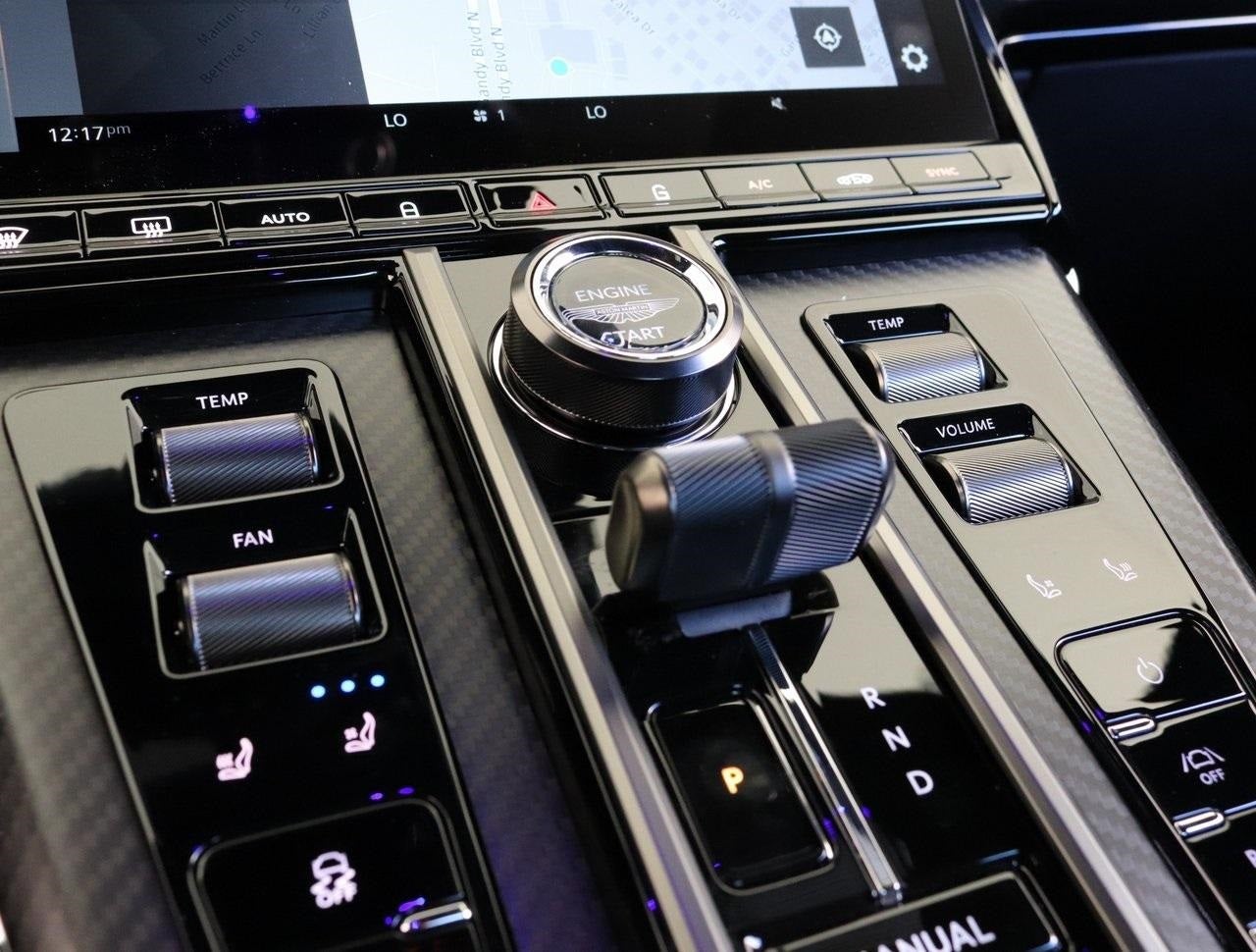 2025 Aston Martin Vantage Base