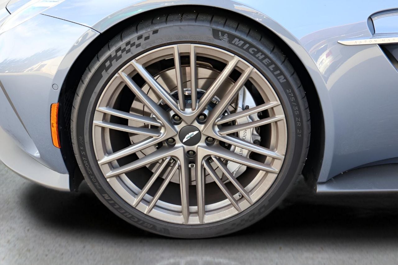 2026 Aston Martin Vantage Base