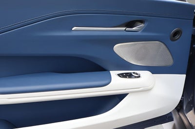 2026 Aston Martin Vantage Base