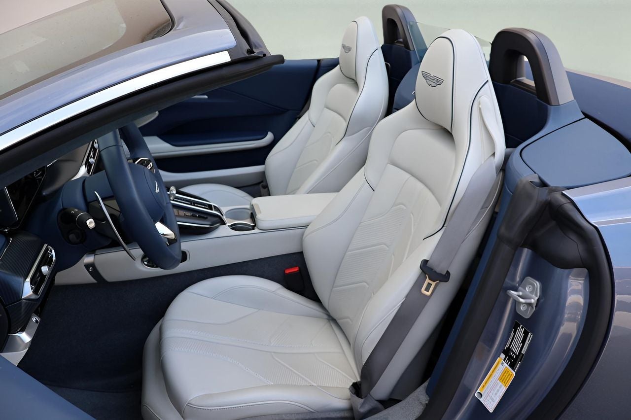 2026 Aston Martin Vantage Base