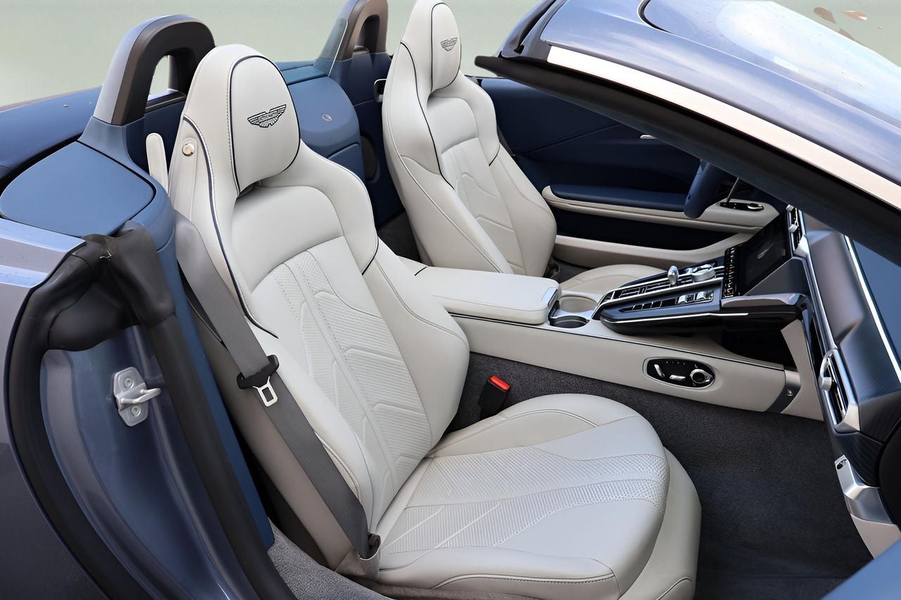 2026 Aston Martin Vantage Base