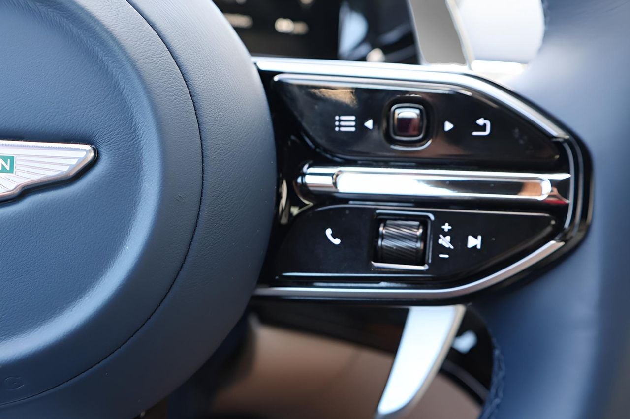 2026 Aston Martin Vantage Base