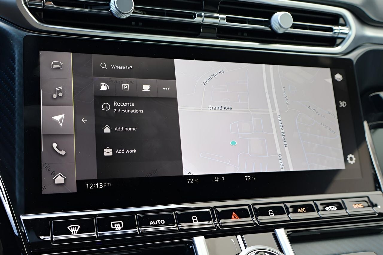 2026 Aston Martin Vantage Base