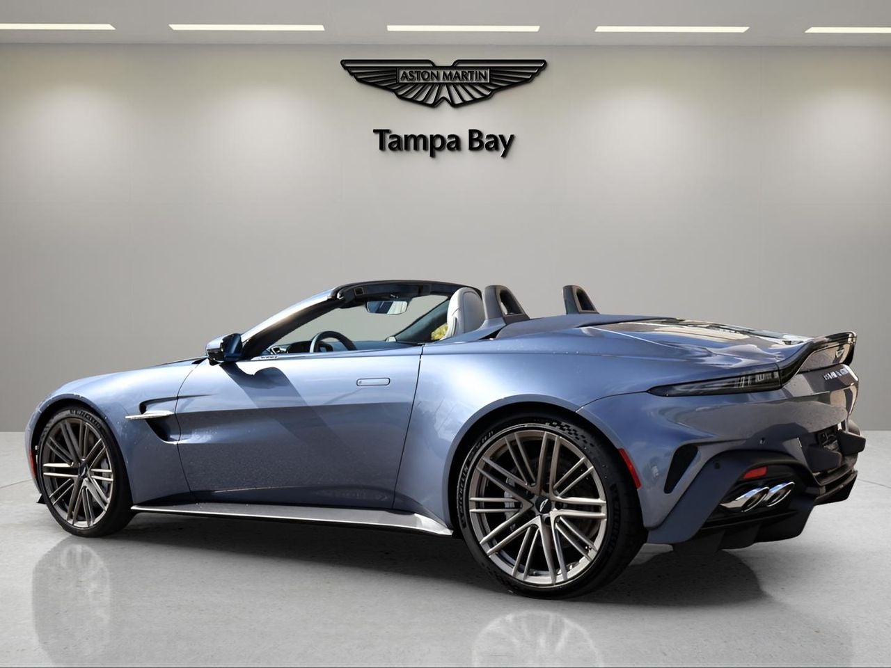 2026 Aston Martin Vantage Base