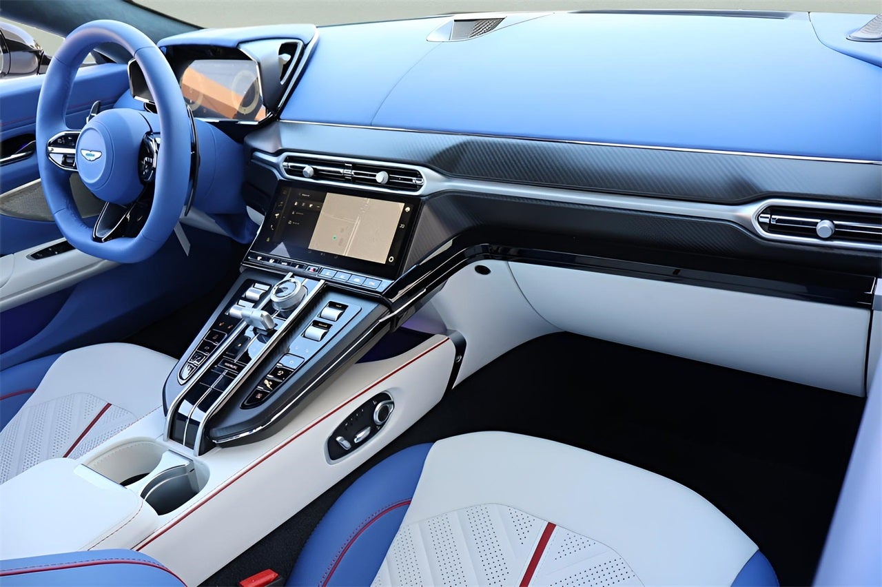 2026 Aston Martin Vantage Base