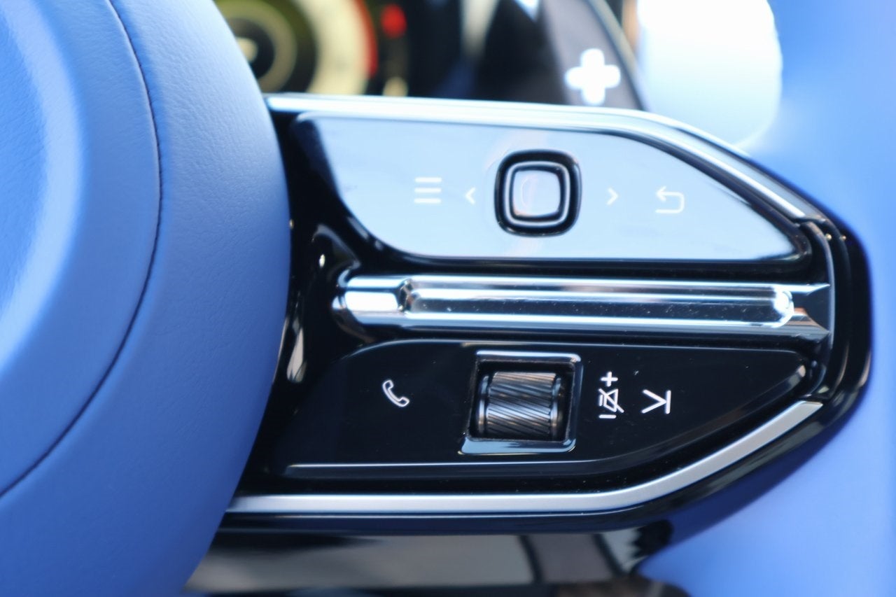 2026 Aston Martin Vantage Base