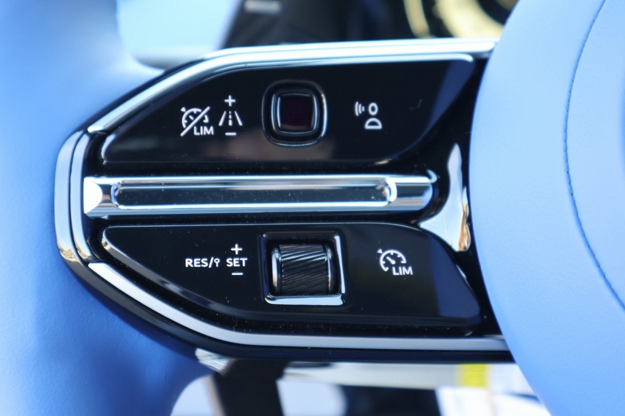 2026 Aston Martin Vantage Base