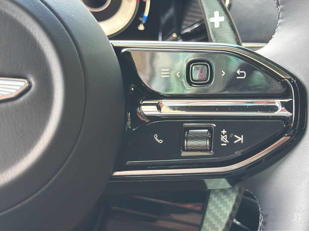 2026 Aston Martin Vantage S