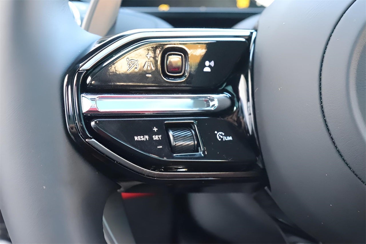 2025 Aston Martin Vanquish V12