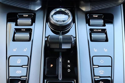 2025 Aston Martin Vanquish V12