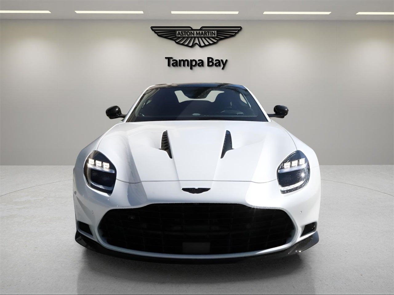 2025 Aston Martin Vanquish V12