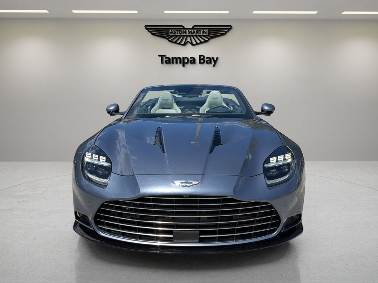 2027 Aston Martin Vanquish Base