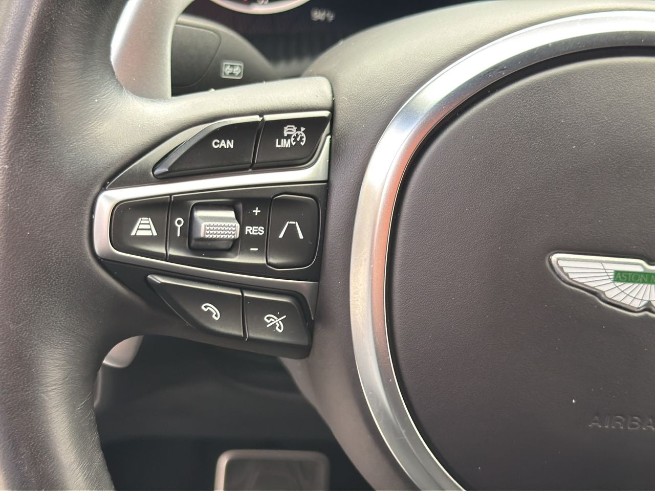 2024 Aston Martin DBX Base