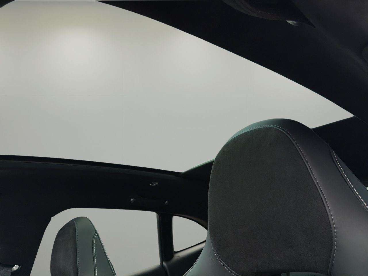 2024 Aston Martin DBX Base