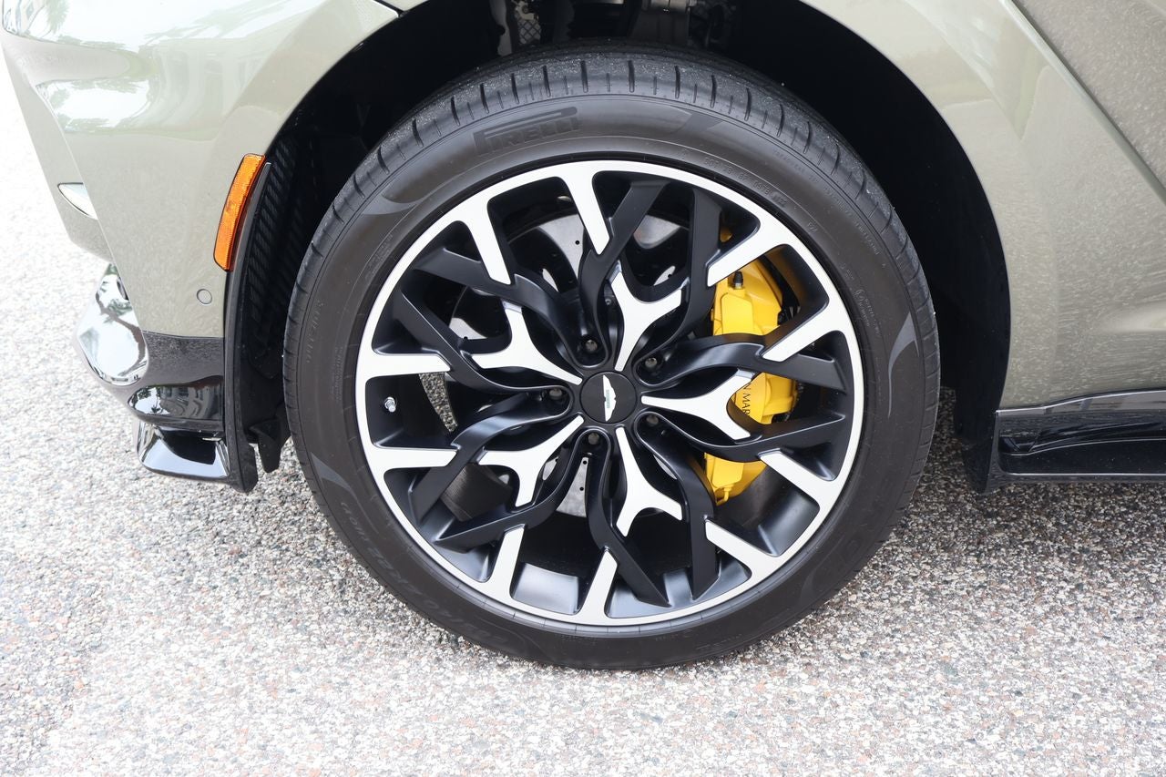 2023 Aston Martin DBX 707