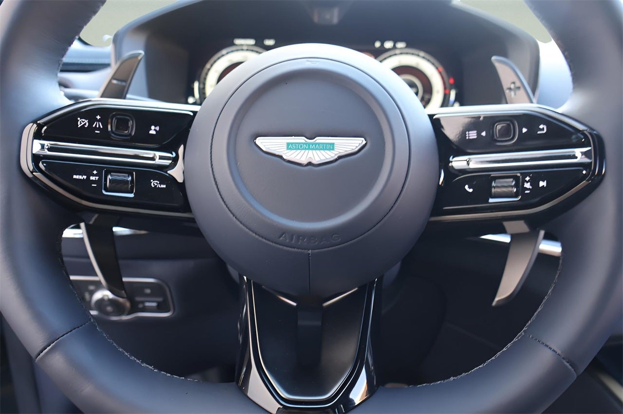 2025 Aston Martin DBX 707