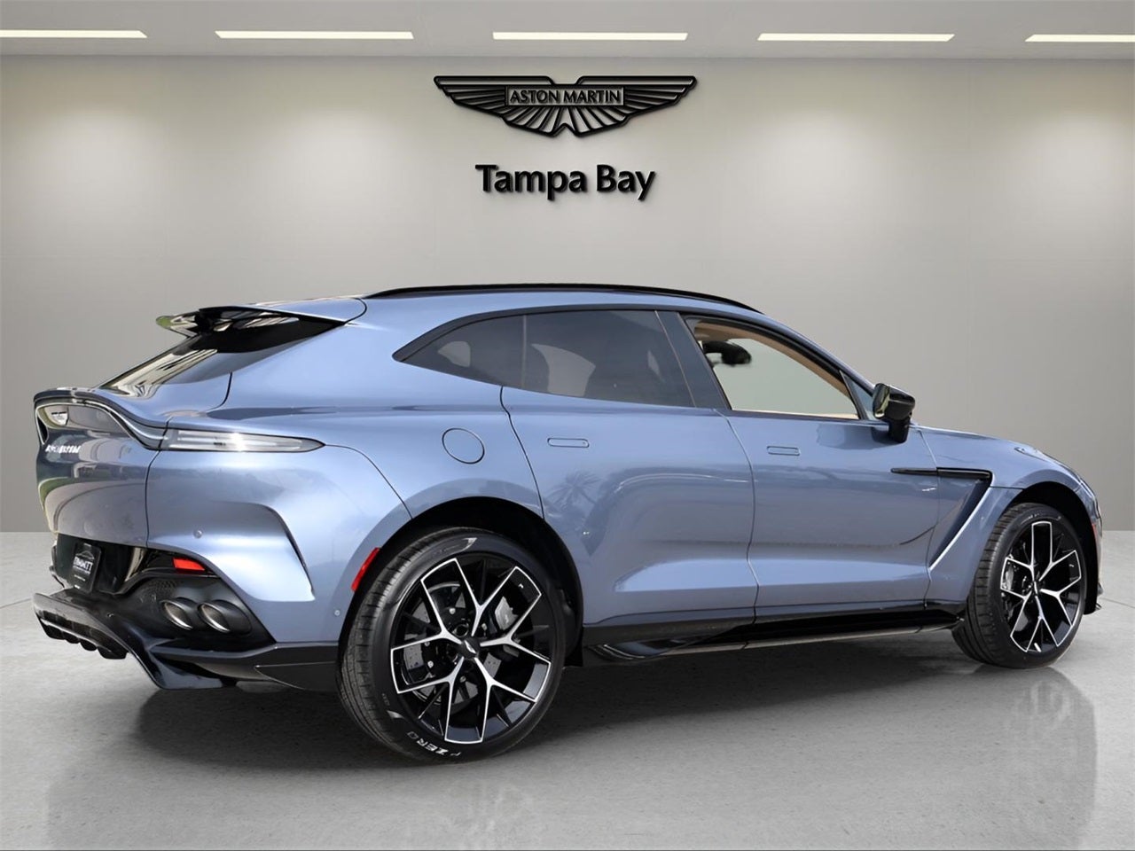 2026 Aston Martin DBX 707
